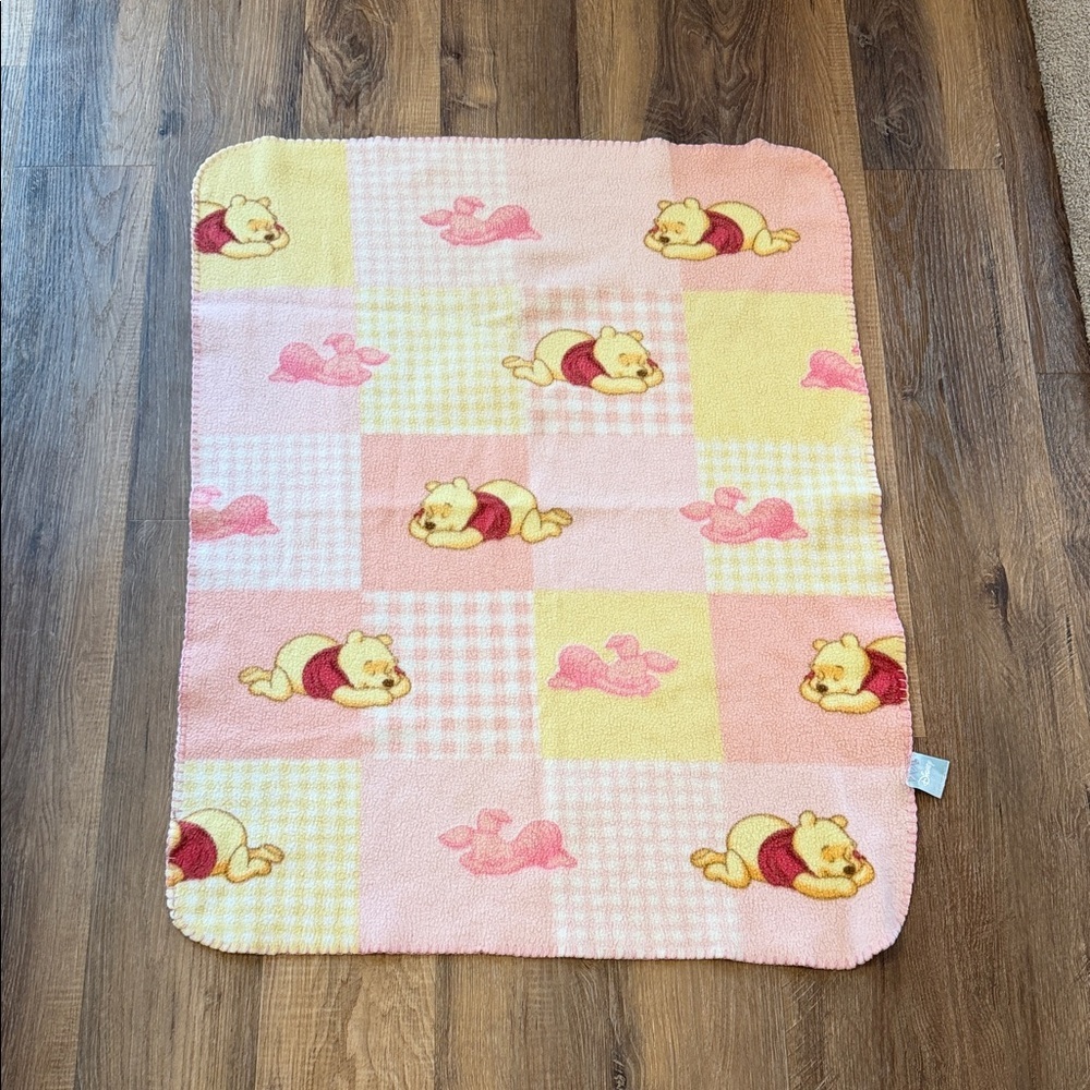 Disney Winnie the Pooh Piglet Pink Baby Blanket Soft Fleece Whipstitch Border